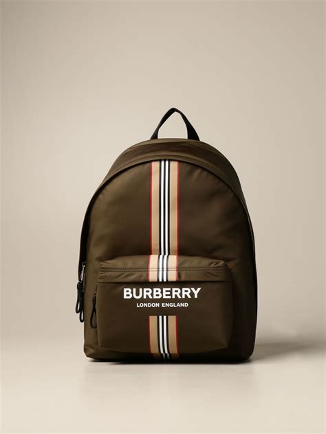 zaino burberry uomo|Nuova collezione di zaini da uomo di Burberry su Farfetch.